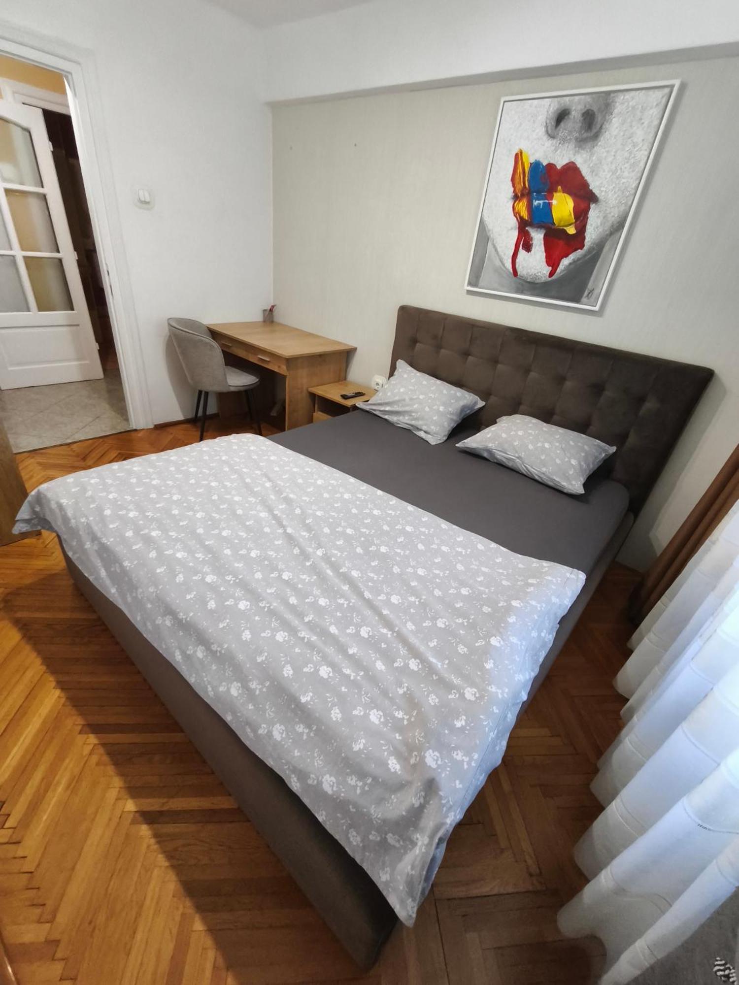 Ta'Arof Apartment Oradea Exterior foto