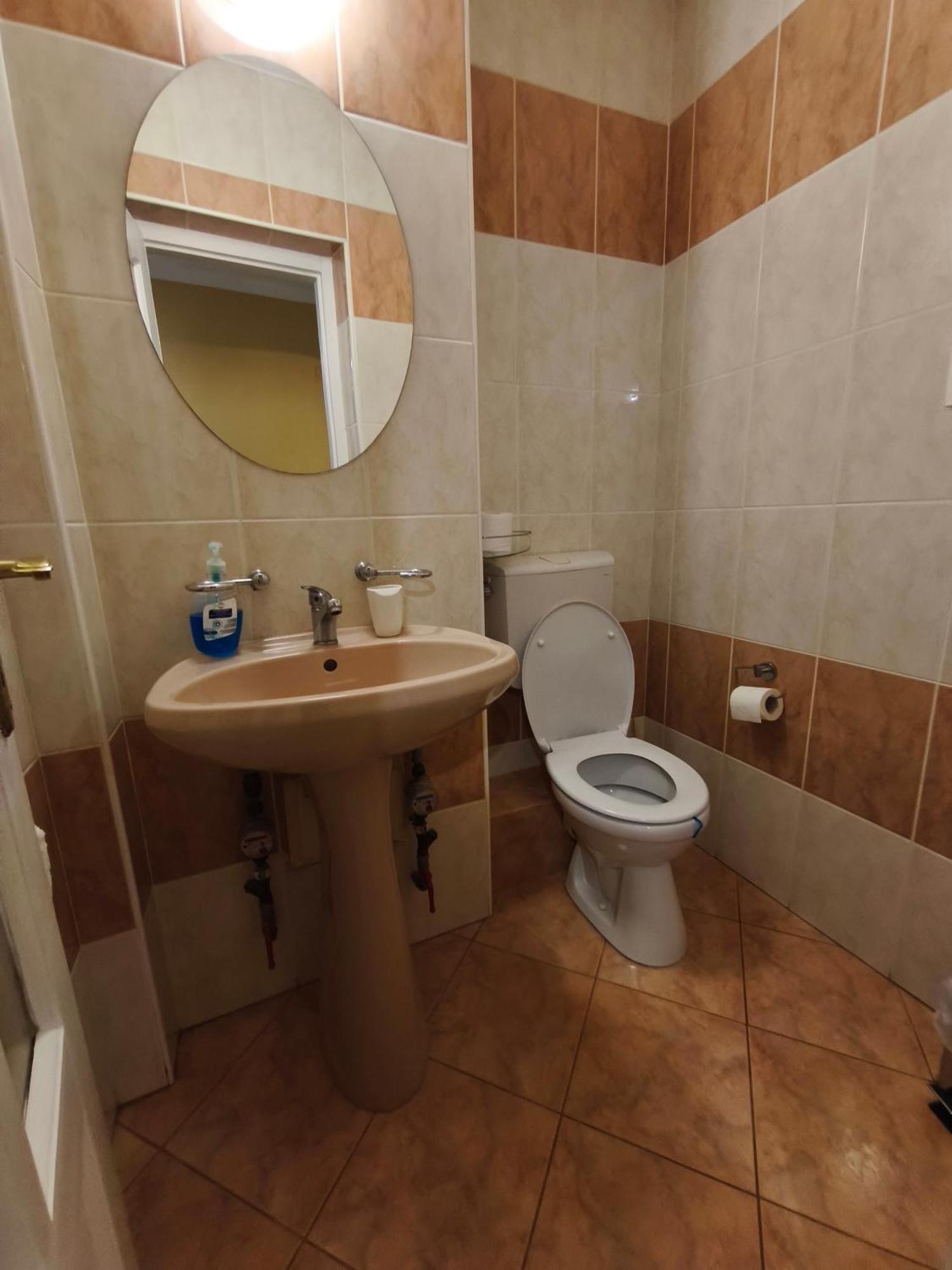 Ta'Arof Apartment Oradea Exterior foto