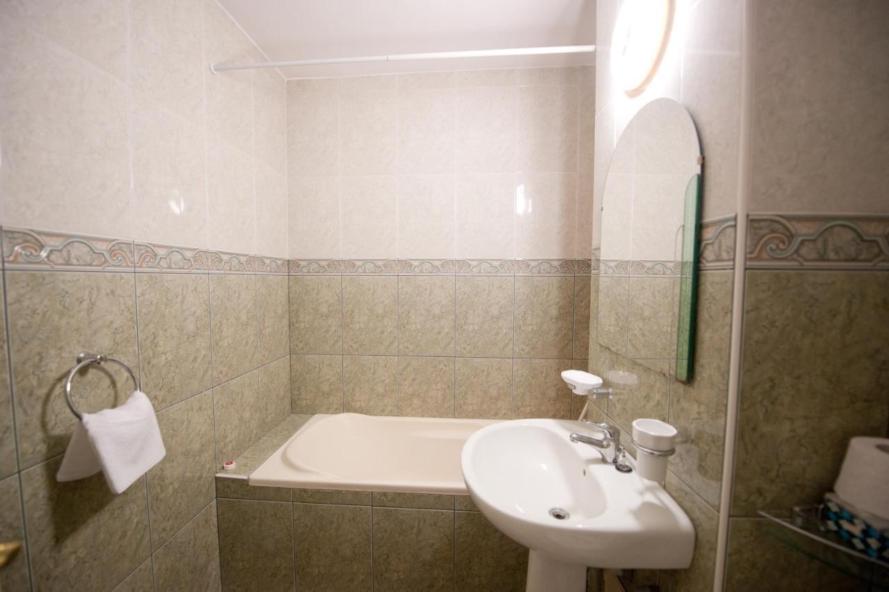 Ta'Arof Apartment Oradea Exterior foto